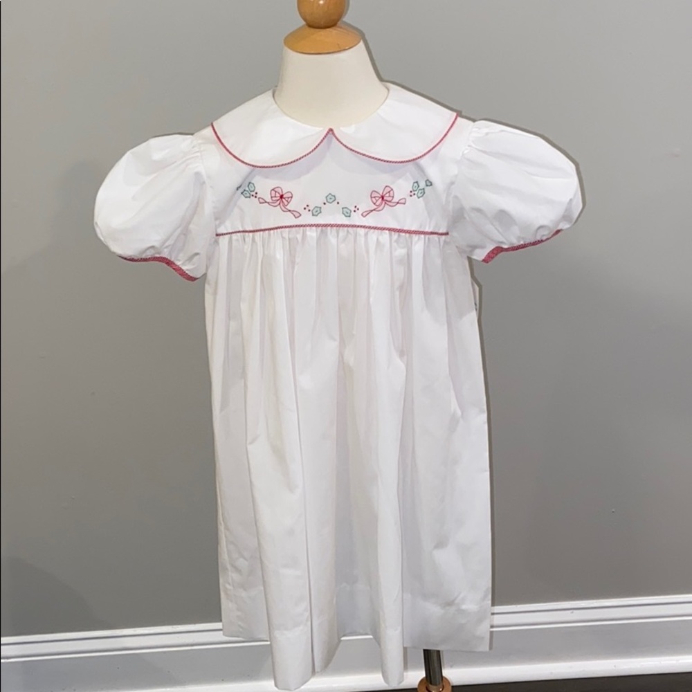 Auraluz bows & holly dress